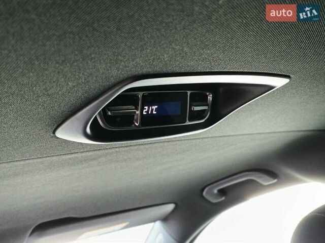 Бежевый Мерседес EQV, объемом двигателя 0 л и пробегом 2 тыс. км за 68000 $, фото 30 на Automoto.ua