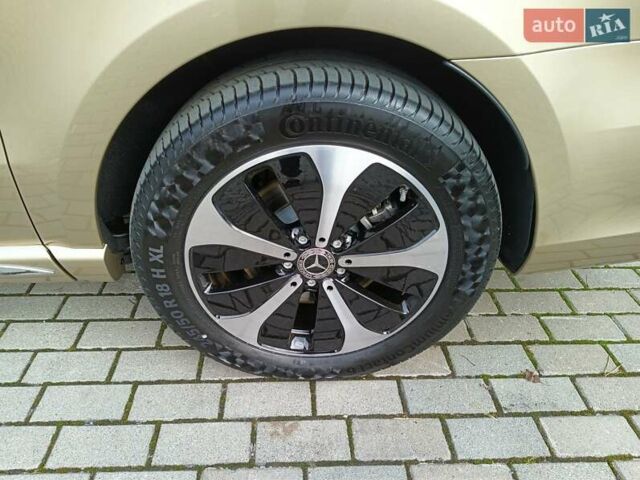 Бежевый Мерседес EQV, объемом двигателя 0 л и пробегом 2 тыс. км за 68000 $, фото 46 на Automoto.ua