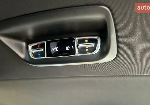 Черный Мерседес EQV, объемом двигателя 0 л и пробегом 70 тыс. км за 55500 $, фото 24 на Automoto.ua