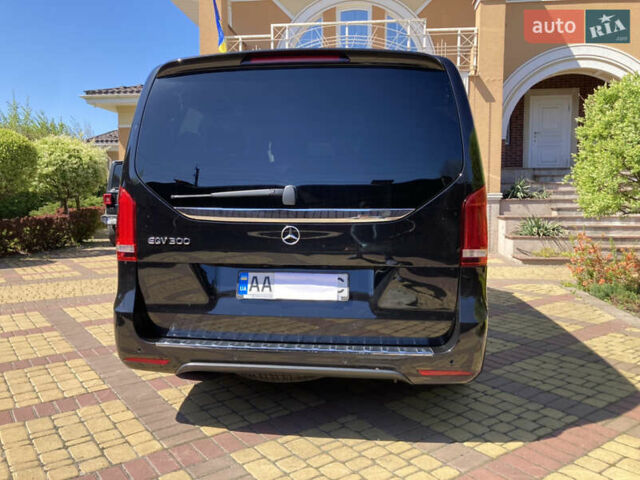 Черный Мерседес EQV, объемом двигателя 0 л и пробегом 70 тыс. км за 55500 $, фото 3 на Automoto.ua