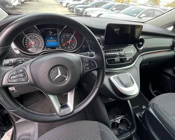 Черный Мерседес EQV, объемом двигателя 0 л и пробегом 52 тыс. км за 37000 $, фото 5 на Automoto.ua