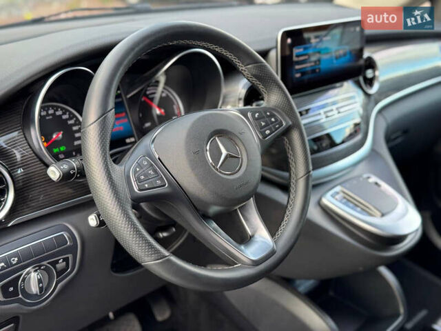 Мерседес EQV 2021 у Дрогобичі на Automoto.ua Чорний Мерседес EQV, об'ємом двигуна 0 л та пробігом 8 тис. км за 49900 $, фото 60 на Automoto.ua