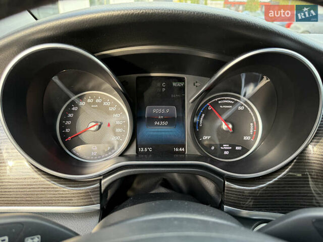 Мерседес EQV 2021 у Городке на Automoto.ua Чорний Мерседес EQV, об'ємом двигуна 0 л та пробігом 94 тис. км за 39500 $, фото 12 на Automoto.ua