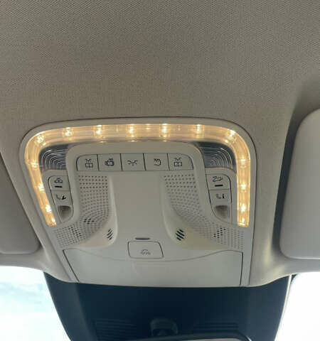 Черный Мерседес EQV, объемом двигателя 0 л и пробегом 65 тыс. км за 45500 $, фото 43 на Automoto.ua