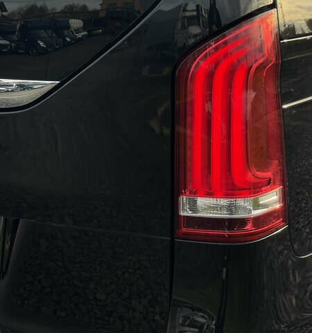 Черный Мерседес EQV, объемом двигателя 0 л и пробегом 65 тыс. км за 45500 $, фото 53 на Automoto.ua