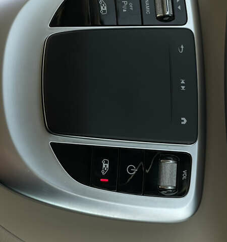 Черный Мерседес EQV, объемом двигателя 0 л и пробегом 65 тыс. км за 45500 $, фото 35 на Automoto.ua