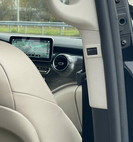 Черный Мерседес EQV, объемом двигателя 0 л и пробегом 65 тыс. км за 45500 $, фото 46 на Automoto.ua