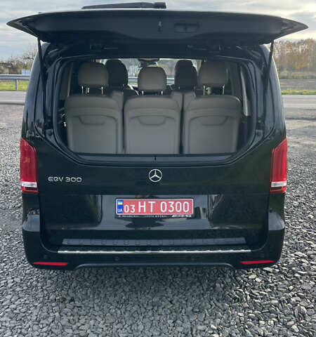 Черный Мерседес EQV, объемом двигателя 0 л и пробегом 65 тыс. км за 45500 $, фото 17 на Automoto.ua