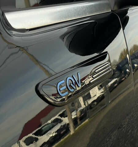 Черный Мерседес EQV, объемом двигателя 0 л и пробегом 65 тыс. км за 45500 $, фото 14 на Automoto.ua