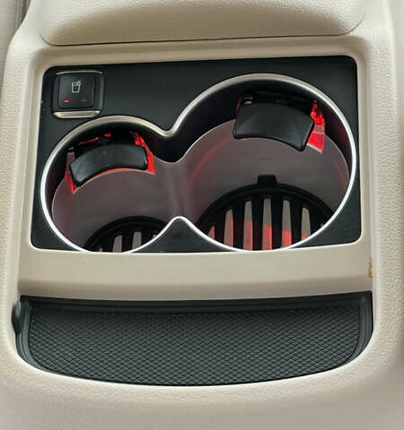 Черный Мерседес EQV, объемом двигателя 0 л и пробегом 65 тыс. км за 45500 $, фото 38 на Automoto.ua