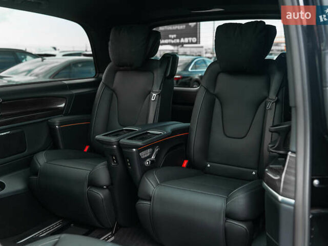 Черный Мерседес EQV, объемом двигателя 0 л и пробегом 12 тыс. км за 94500 $, фото 29 на Automoto.ua