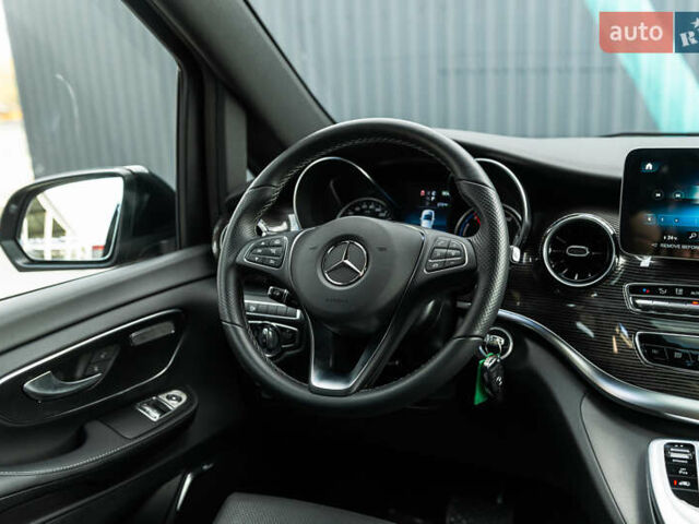 Черный Мерседес EQV, объемом двигателя 0 л и пробегом 12 тыс. км за 94500 $, фото 23 на Automoto.ua