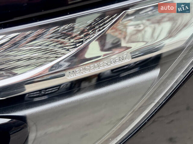 Чорний Мерседес EQV, об'ємом двигуна 0 л та пробігом 28 тис. км за 46900 $, фото 69 на Automoto.ua