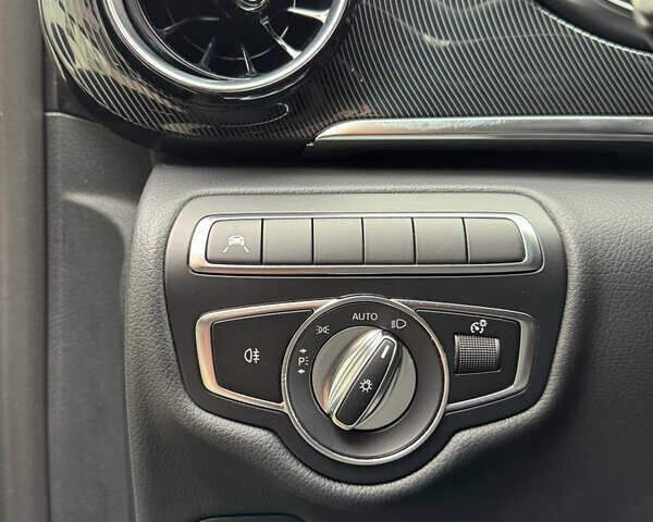 Чорний Мерседес EQV, об'ємом двигуна 0 л та пробігом 28 тис. км за 46900 $, фото 12 на Automoto.ua