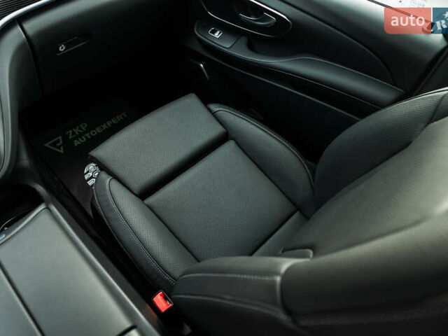 Черный Мерседес EQV, объемом двигателя 0 л и пробегом 12 тыс. км за 94500 $, фото 38 на Automoto.ua