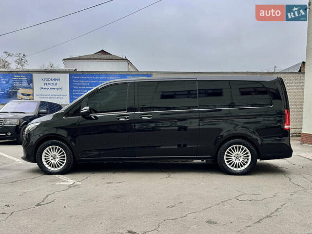 Чорний Мерседес EQV, об'ємом двигуна 0 л та пробігом 28 тис. км за 46900 $, фото 7 на Automoto.ua