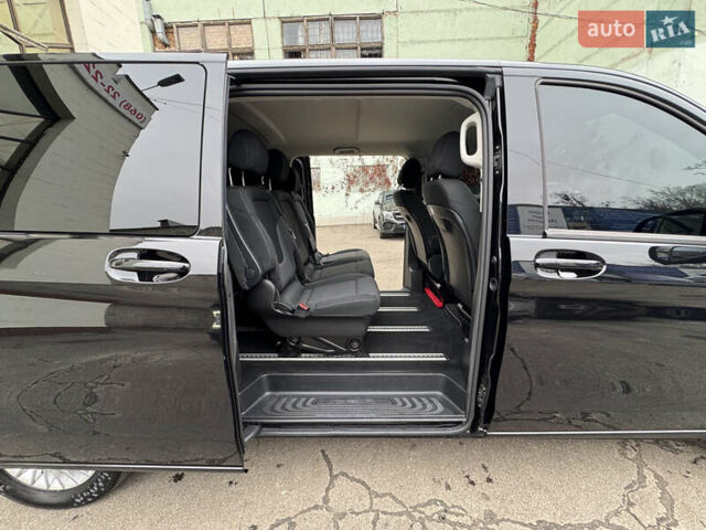Чорний Мерседес EQV, об'ємом двигуна 0 л та пробігом 28 тис. км за 46900 $, фото 46 на Automoto.ua