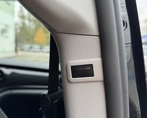 Чорний Мерседес EQV, об'ємом двигуна 0 л та пробігом 28 тис. км за 46900 $, фото 52 на Automoto.ua