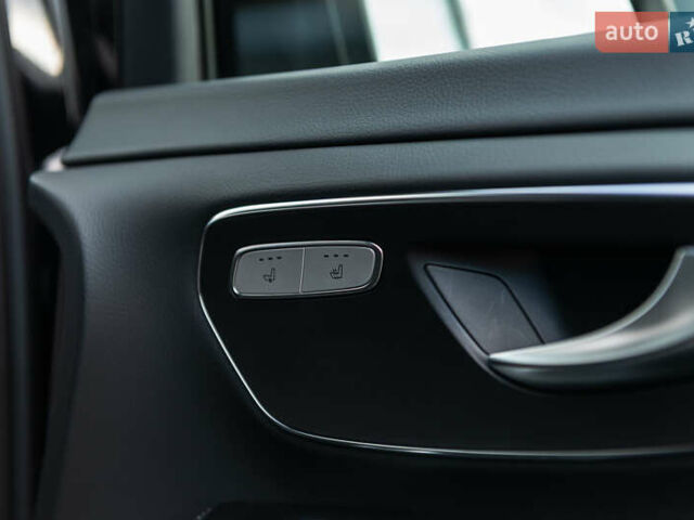 Черный Мерседес EQV, объемом двигателя 0 л и пробегом 12 тыс. км за 94500 $, фото 35 на Automoto.ua