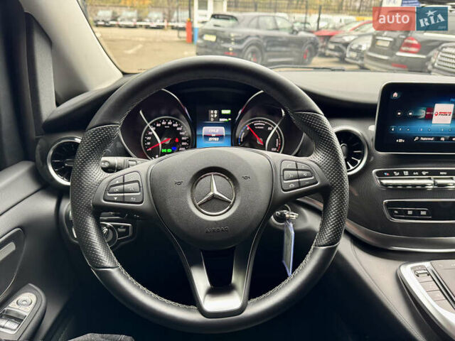 Чорний Мерседес EQV, об'ємом двигуна 0 л та пробігом 28 тис. км за 46900 $, фото 17 на Automoto.ua