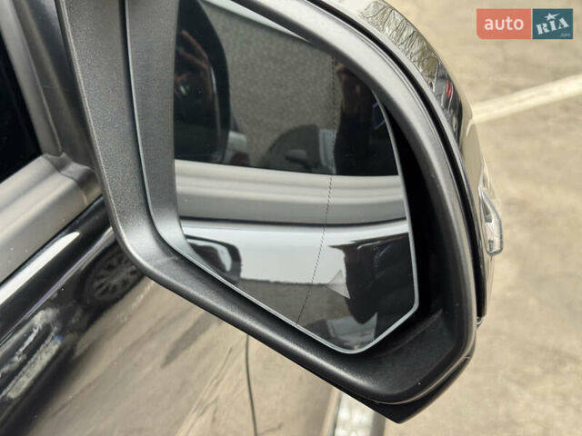 Чорний Мерседес EQV, об'ємом двигуна 0 л та пробігом 28 тис. км за 46900 $, фото 62 на Automoto.ua