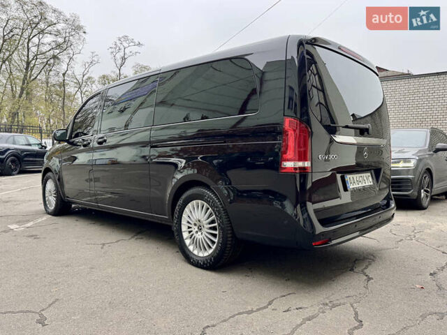 Чорний Мерседес EQV, об'ємом двигуна 0 л та пробігом 28 тис. км за 46900 $, фото 4 на Automoto.ua