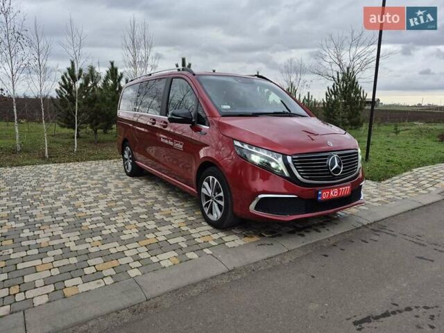 Красный Мерседес EQV, объемом двигателя 0 л и пробегом 27 тыс. км за 42999 $, фото 4 на Automoto.ua