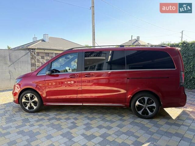 Красный Мерседес EQV, объемом двигателя 0 л и пробегом 3 тыс. км за 69735 $, фото 7 на Automoto.ua