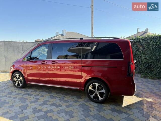 Красный Мерседес EQV, объемом двигателя 0 л и пробегом 3 тыс. км за 69735 $, фото 1 на Automoto.ua