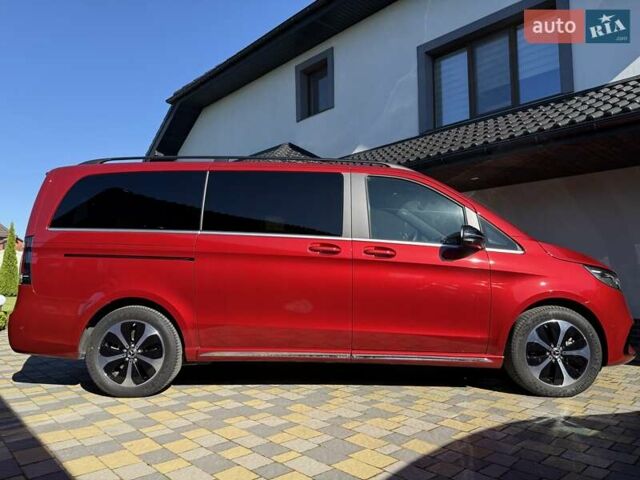 Красный Мерседес EQV, объемом двигателя 0 л и пробегом 3 тыс. км за 70938 $, фото 38 на Automoto.ua