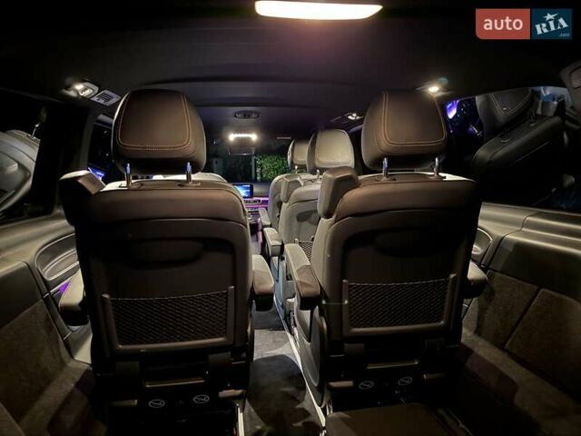 Красный Мерседес EQV, объемом двигателя 0 л и пробегом 3 тыс. км за 69382 $, фото 63 на Automoto.ua