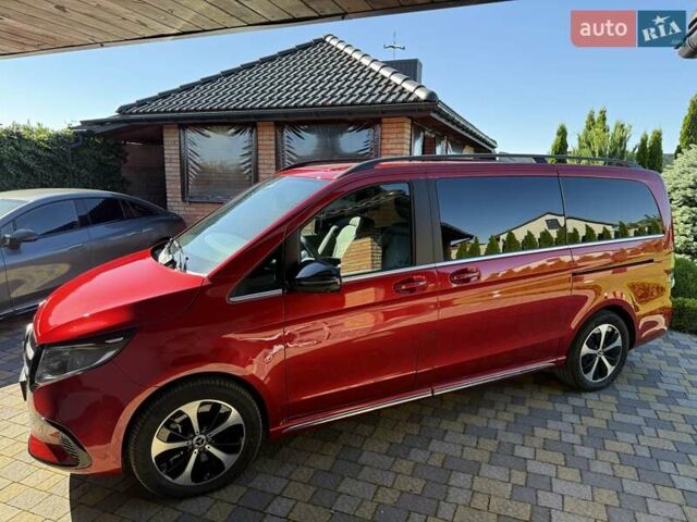 Красный Мерседес EQV, объемом двигателя 0 л и пробегом 3 тыс. км за 70938 $, фото 33 на Automoto.ua