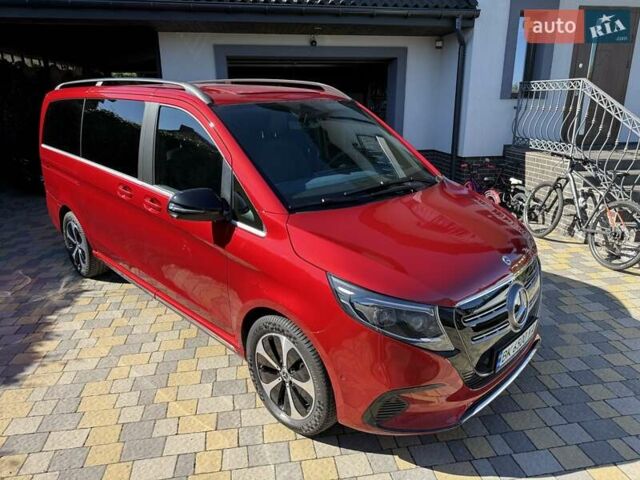 Красный Мерседес EQV, объемом двигателя 0 л и пробегом 3 тыс. км за 69735 $, фото 28 на Automoto.ua