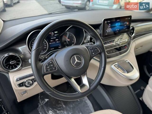 Серый Мерседес EQV, объемом двигателя 0 л и пробегом 107 тыс. км за 39900 $, фото 18 на Automoto.ua