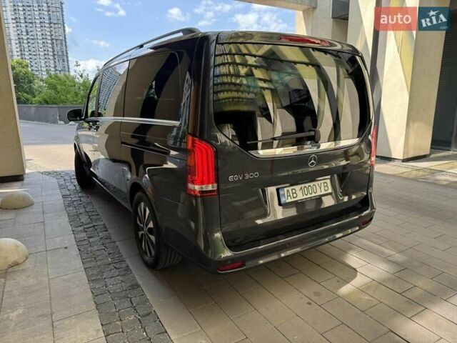 Серый Мерседес EQV, объемом двигателя 0 л и пробегом 107 тыс. км за 39900 $, фото 6 на Automoto.ua