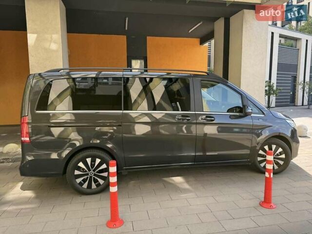 Серый Мерседес EQV, объемом двигателя 0 л и пробегом 107 тыс. км за 39900 $, фото 8 на Automoto.ua