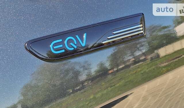 Сірий Мерседес EQV, об'ємом двигуна 0 л та пробігом 29 тис. км за 54999 $, фото 185 на Automoto.ua