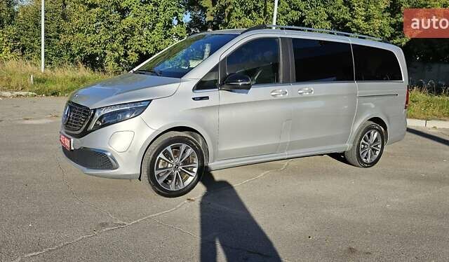 Серый Мерседес EQV, объемом двигателя 0 л и пробегом 91 тыс. км за 44999 $, фото 27 на Automoto.ua