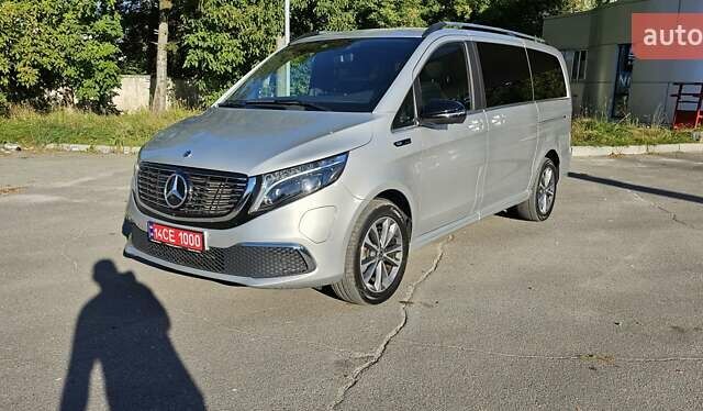 Серый Мерседес EQV, объемом двигателя 0 л и пробегом 91 тыс. км за 44999 $, фото 25 на Automoto.ua