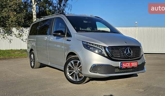 Серый Мерседес EQV, объемом двигателя 0 л и пробегом 91 тыс. км за 44999 $, фото 4 на Automoto.ua