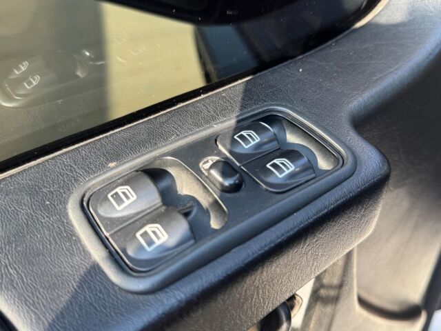 Синій Мерседес Г 400, об'ємом двигуна 4 л та пробігом 320 тис. км за 24990 $, фото 16 на Automoto.ua