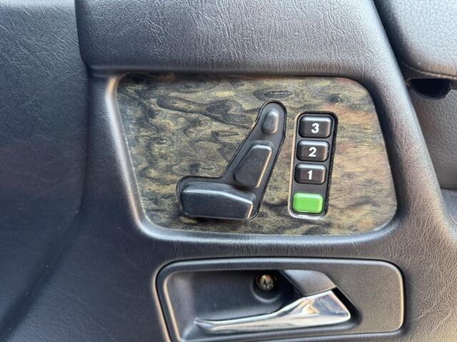 Синій Мерседес Г 400, об'ємом двигуна 4 л та пробігом 320 тис. км за 24990 $, фото 30 на Automoto.ua