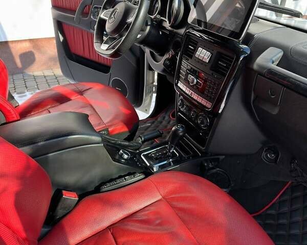 Білий Мерседес Г-Клас, об'ємом двигуна 5.4 л та пробігом 135 тис. км за 42000 $, фото 19 на Automoto.ua