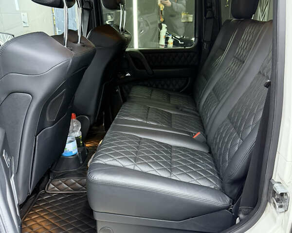 Белый Мерседес Г-Класс, объемом двигателя 5.5 л и пробегом 117 тыс. км за 49800 $, фото 29 на Automoto.ua