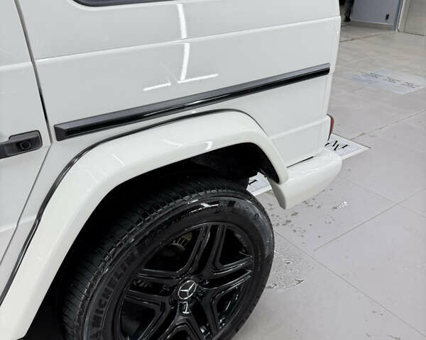 Белый Мерседес Г-Класс, объемом двигателя 5.5 л и пробегом 117 тыс. км за 49800 $, фото 11 на Automoto.ua