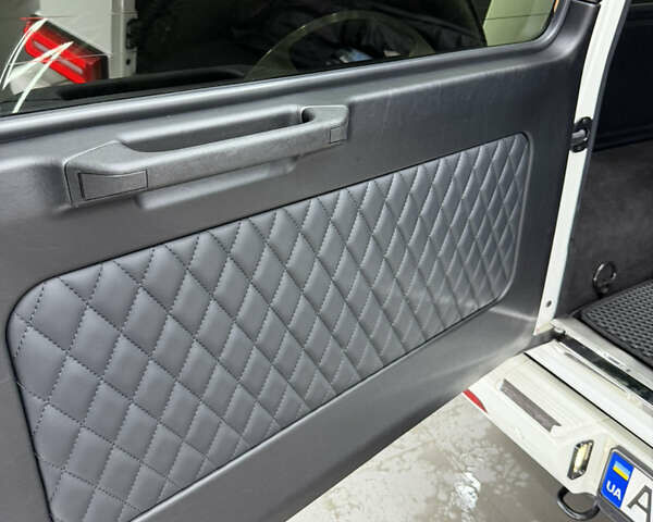 Белый Мерседес Г-Класс, объемом двигателя 5.5 л и пробегом 117 тыс. км за 49800 $, фото 36 на Automoto.ua