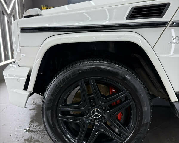 Белый Мерседес Г-Класс, объемом двигателя 5.5 л и пробегом 117 тыс. км за 49800 $, фото 13 на Automoto.ua