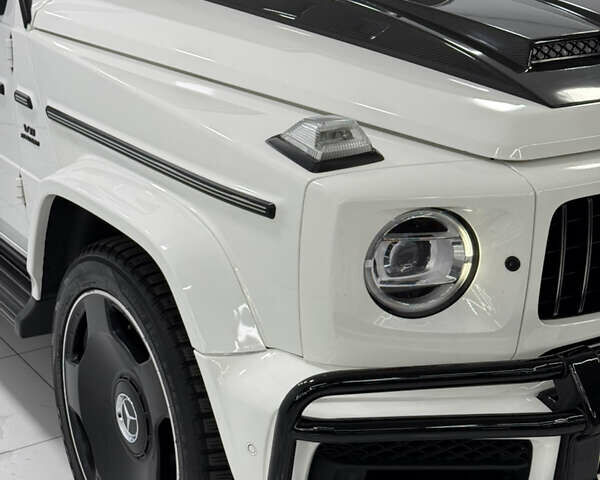 Белый Мерседес Г-Класс, объемом двигателя 4 л и пробегом 135 тыс. км за 125000 $, фото 6 на Automoto.ua