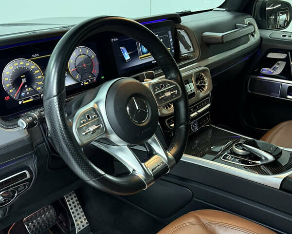 Белый Мерседес Г-Класс, объемом двигателя 4 л и пробегом 135 тыс. км за 125000 $, фото 16 на Automoto.ua