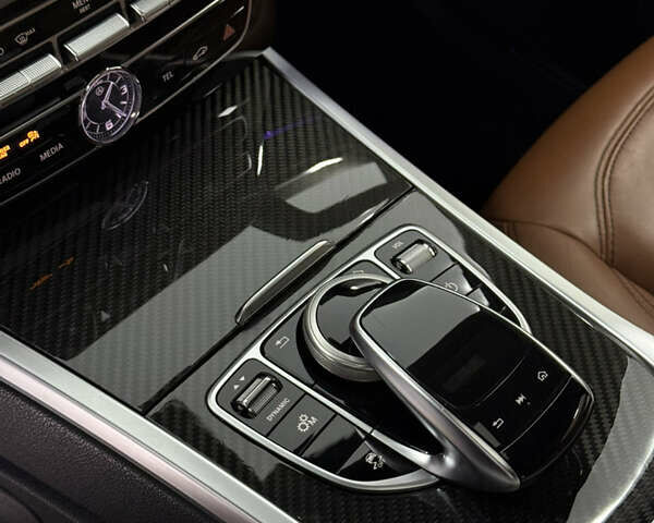 Белый Мерседес Г-Класс, объемом двигателя 4 л и пробегом 135 тыс. км за 125000 $, фото 17 на Automoto.ua